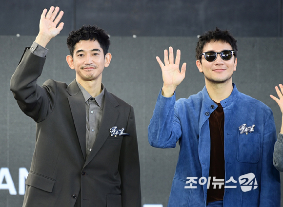 (왼쪽부터) 배우 나가야마 에이타-손석구-김신록-한준희 감독이 9일 부산 해운대구 영화의전당에서 열린 제31회 부산국제영화제 '푸른길' 오픈토크에 참석하고 있다. [사진=정소희 기자]
