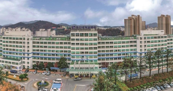 광주 조선대병원 신관 수술실에서 화재가 발생해 환자와 의료진이 긴급 대피하는 소동이 발생했다. 사진은 조선대병원 전경. [사진=조선대병원]