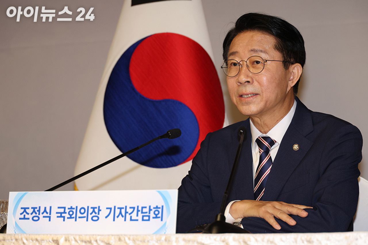 조정식 국회의장이 28일 오전 국회 사랑재에서 하반기 국회의장 취임 이후 처음으로 열린 기자간담회에서 모두발언을 하고 있다. [사진=국회사진기자단 ]