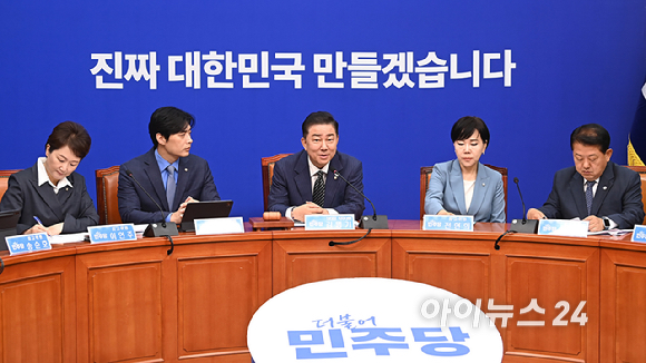 김병기 더불어민주당 대표 직무대행 겸 원내대표가 16일 오전 서울 여의도 국회에서 열린 최고위원회의에서 발언하고 있다. [사진=곽영래 기자]