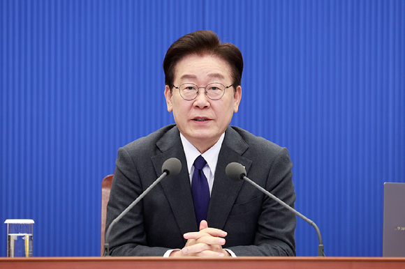 이재명 대통령이 30일 청와대에서 열린 수석보좌관회의에서 발언하고 있다. 2026.4.30 [사진=연합뉴스]