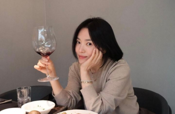 송혜교 수지 [사진=송혜교 SNS]