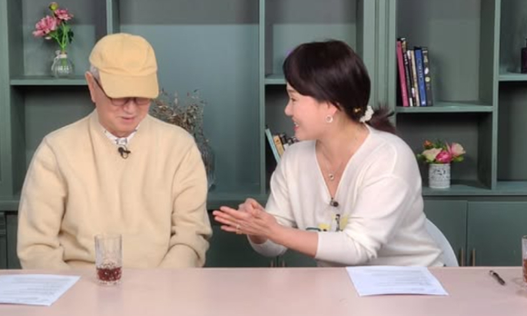 이경실이 KBS2 아침 드라마 TV소설 '파도야,파도야' 제작발표회에서 포토타임을 갖고 있다. [사진=정소희 기자]