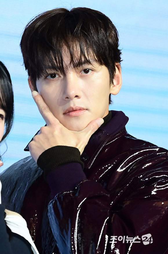 배우 지창욱-도경수-이광수가 3일 오전 서울 영등포구 콘래드 서울에서 열린 디즈니 플러스 오리지널 '조각도시' 제작발표회에 참석하고 있다. [사진=정소희 기자]