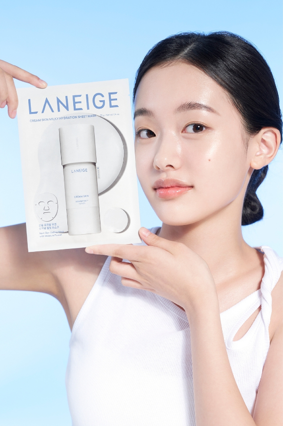 아모레퍼시픽 라네즈 크림 스킨 밀키 하이드레이션 시트 마스크 모델컷. [사진=아모레퍼시픽]
