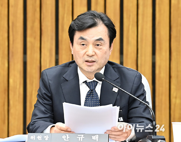 이재명 대통령이 23일 각 부처 장관 후보자 11명을 지명했다. 상단 왼쪽부터 배경훈 과기부 장관 후보자, 조현 외교부 장관 후보자, 정동영 통일부 장관 후보자, 안규백 국방부 장관 후보자, 권오을 국가보훈부 장관 후보자, 송미령 농림축산부 장관(유임), 김성환 환경부 장관 후보자, 김영훈 노동부 장관 후보자, 강선우 여가부 장관 후보자, 전재수 해수부 장관 후보자, 한성숙 중기부 장관 후보자, 윤창렬 국무조정실장 후보자 [사진=대통령실]
