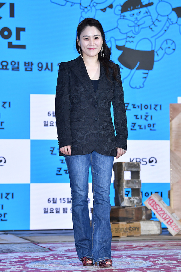 첼로연주가 겸 지휘자 장한나가 10일 오전 서울 영등포구 여의도동 KBS별관에서 진행된 KBS 2TV 새 예능프로그램 '크레이지 리치 코리안' 제작발표회에 참석해 포즈를 취하고 있다. [사진=문수지 기자]