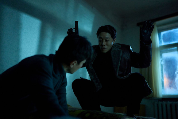 배우 박정민과 신세경이 영화 '휴민트'에서 열연하고 있다. [사진=NEW]