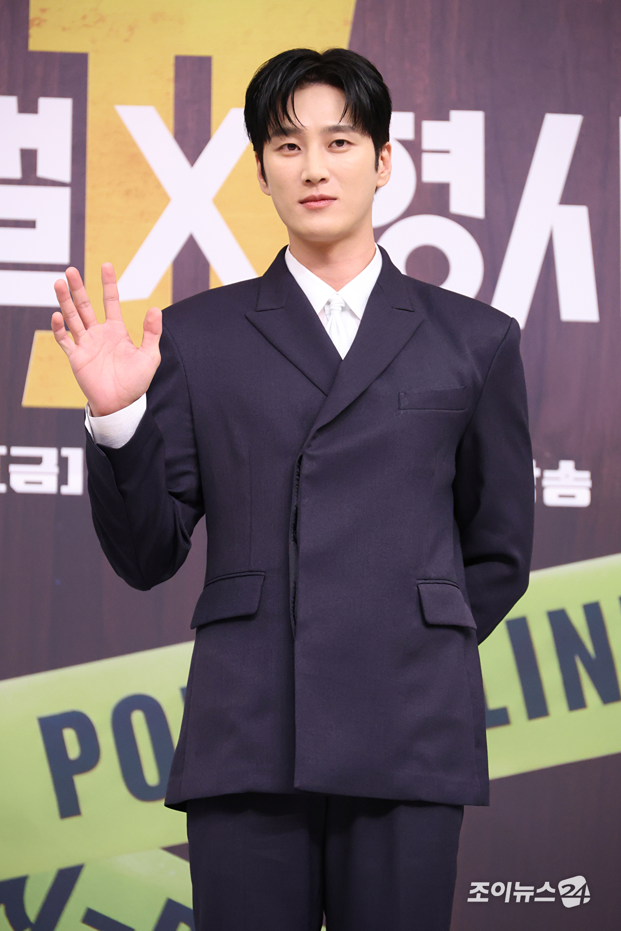 배우 안보현이 4일 오전 서울 양천구 목동 SBS에서 진행된 SBS 새 금토드라마 '재벌X형사2' 제작발표회에 참석해 포즈를 취하고 있다. [사진=문수지 기자]