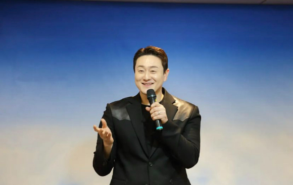 방송인 김원효가 가족과 갈등을 겪고 있는 박수홍을 공개 지지하고 나섰다. [사진=김원효 인스타그램]