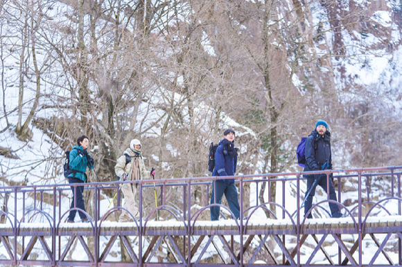 카더가든→데식 도운 '대체 등산을 왜 하는 건데?', 8월 공개