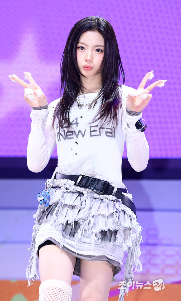 키키 키야가 26일 오후 서울 광진구 광장동 예스24라이브홀에서 열린 그룹 키키(KiiiKiii) 미니 2집 '델룰루 팩(Delulu Pack)' 발매 기념 쇼케이스에 참석하고 있다. [사진=정소희 기자]