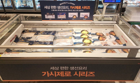 이랜드킴스클럽에 진열된 가시제로 시리즈. [사진=이랜드리테일]
