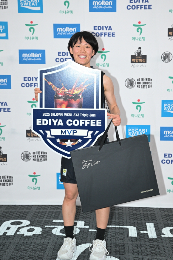 '이디야커피 MVP' 혼다 나오코(모리스 라크로와). [사진=이디야커피]