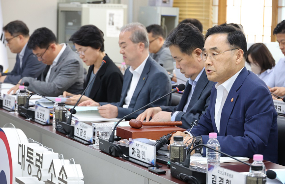 차정인 국가교육위워회 위원장이 16일 서울 종로구 정부서울청사에서 열린 국가교육위원회 2026년 제7차 회의에서 발언하고 있다. 2026.7.16 [사진=연합뉴스]