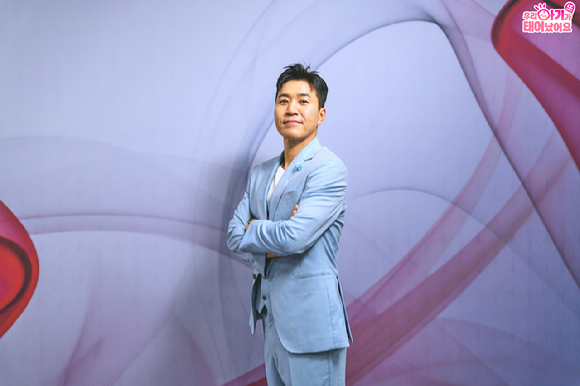 &apos;우아기&apos; 김종민 &quot;임신과 육아 최대 관심사⋯아내 많이 배워 오라고&quot;