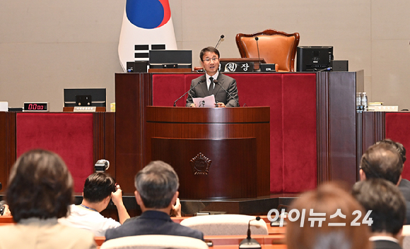 한병도 더불어민주당 대표 직무대행 겸 원내대표가 29일 서울 여의도 국회에서 의원총회에서 발언하고 있다. [사진=곽영래 기자]