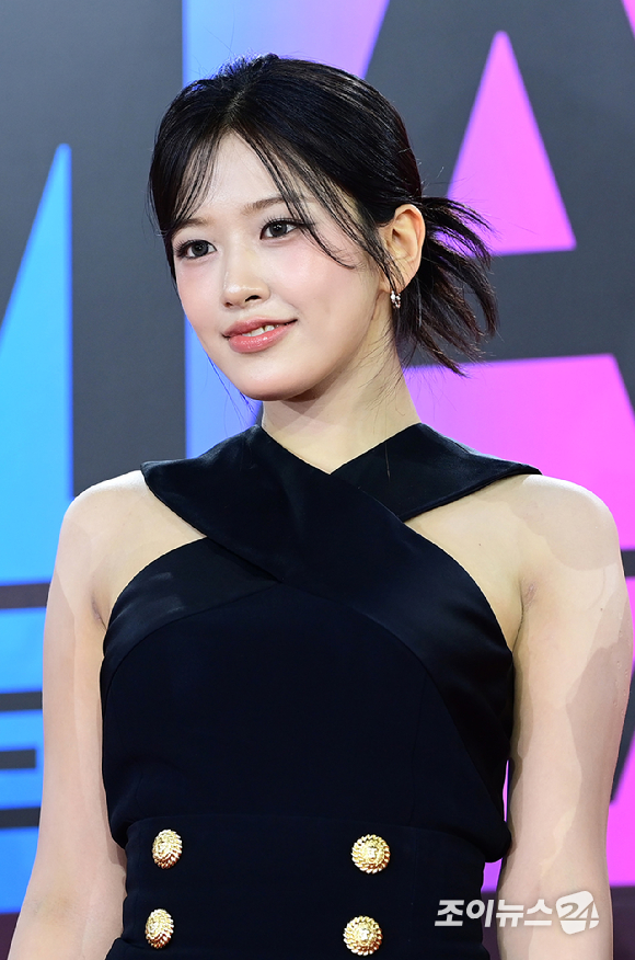 그룹 아이브(IVE) 안유진이 30일 인천 중구 운서동 인스파이어 아레나에서 열린 'MMA 2024'(멜론뮤직어워드 2024) 시상식에 참석하고 있다. [사진=정소희 기자]