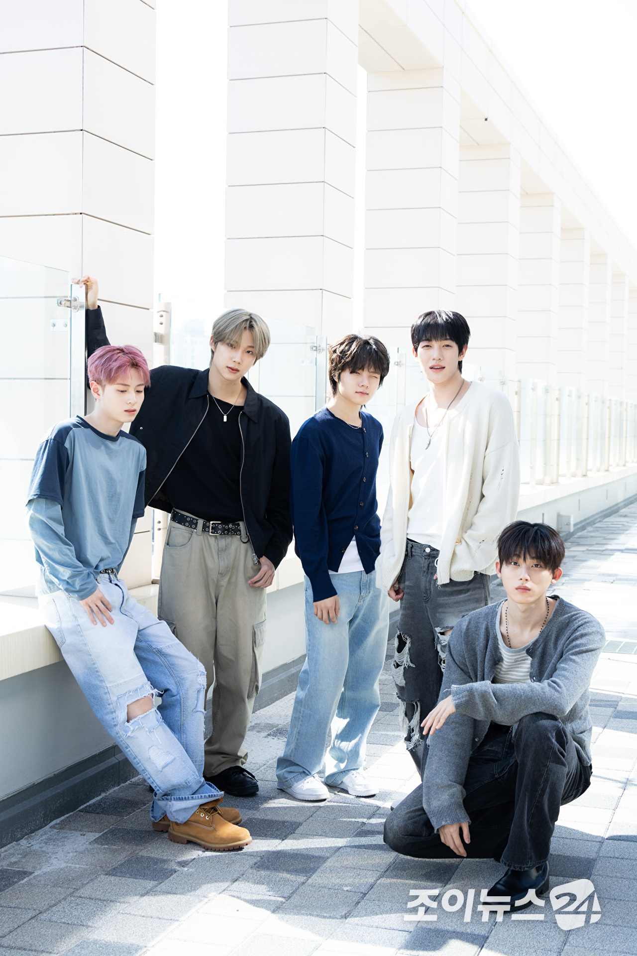 그룹 더윈드가 7일 서울 영등포구 조이뉴스24에서 진행된 인터뷰에 앞서 포즈를 취하고 있다. [사진=문수지 기자]