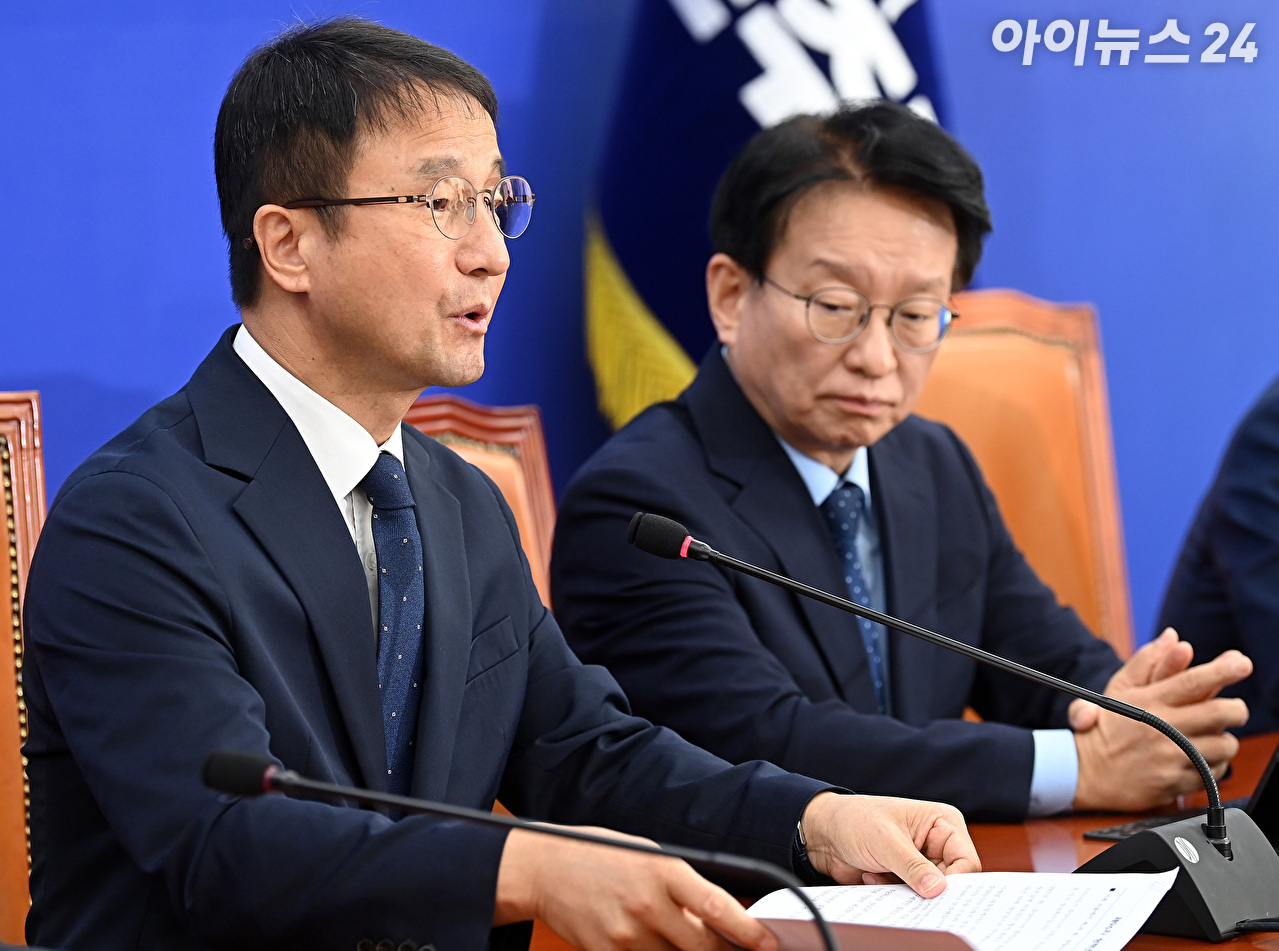 한병도 더불어민주당 원내대표가 17일 서울 여의도 국회에서 열린 정책조정회의에서 발언하고 있다. [사진=곽영래 기자]