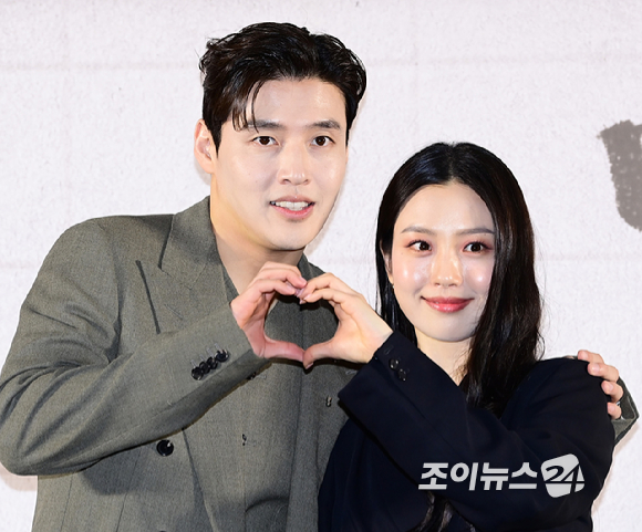 배우 강하늘과 고민시가 8일 오후 서울 마포구 상암동 스탠포드 호텔에서 진행된 지니 TV 오리지널 '당신의 맛' 제작발표회에 참석하고 있다. [사진=정소희 기자]