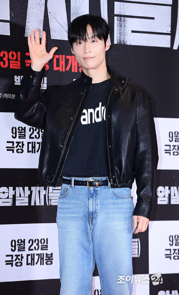 배우 허남준이 21일 서울 송파구 롯데시네마 월드타워에서 열린 영화 '암살자(들)'(감독 허진호) VIP 시사회에 참석하고 있다. [사진=정소희 기자]