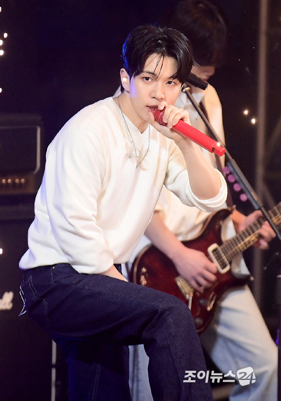 [포토] 엔플라잉 유회승, 명창 토끼의 물오른 미모