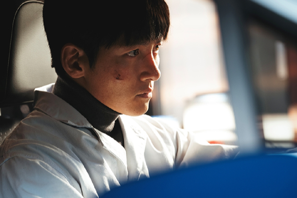 지창욱, 스펙트럼 증명한 연기 장인의 귀환