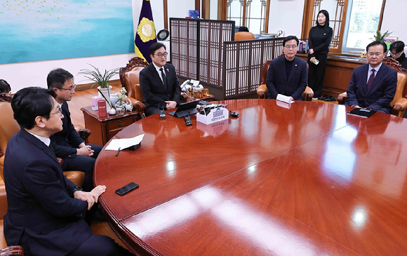 우원식 국회의장이 27일 국회 의장실에서 열린 여야 원내대표 회담에서 발언하고 있다. 2026.1.27 [공동취재] [사진=연합뉴스]