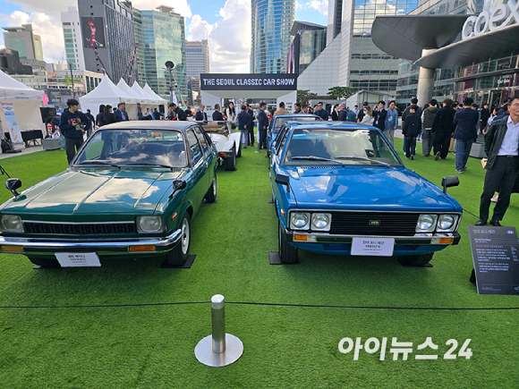 24~27일 서울 강남구 코엑스 광장에서 열리는 '2025 서울클래식카쇼'에 전시된 차량. [사진=김종성 기자]