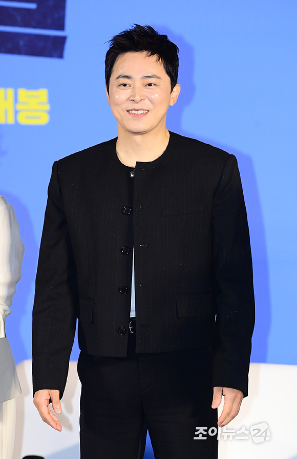 배우 조정석이 30일 오전 서울 CGV 용산아이파크몰에서 열린 영화 '좀비딸' (감독 필감성) 제작보고회에 참석하고 있다. [사진=정소희 기자]