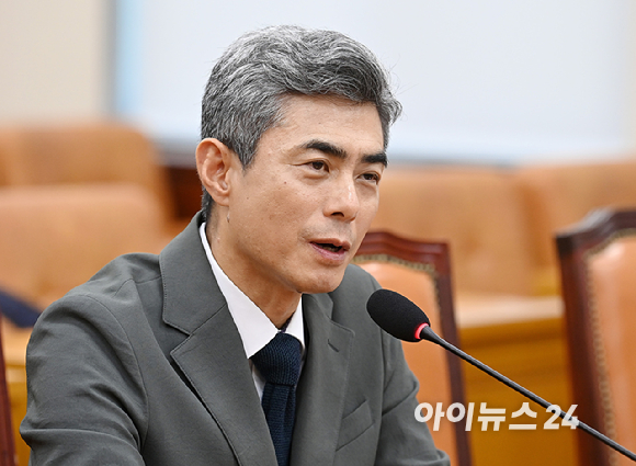 김승원 법무부 장관 후보자가 자진사퇴 기자회견을 한 19일 무소속 한동훈 의원이 국회 소통관에서 기자회견을 하고 있다. 2026.9.19 [사진=연합뉴스]