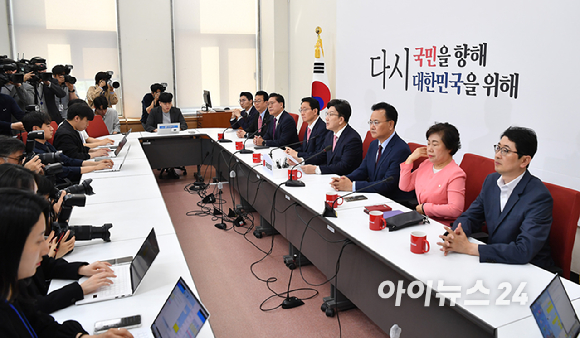 권성동 국민의힘 원내대표가 14일 오전 서울 여의도 국회에서 열린 원내대표 주재 법제사법위원회 긴급회의에서 발언하고 있다. [사진=곽영래 기자]
