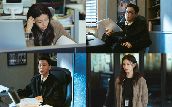 '모두가 자신의 무가치함과 싸우고 있다' [사진=스튜디오 피닉스&middot;SLL&middot;스튜디오 플로우]