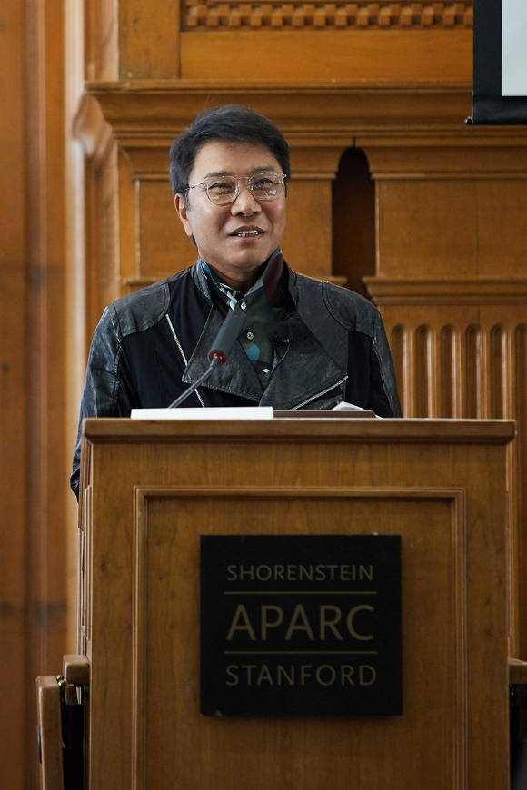 이수만 SM엔터테인먼트 총괄 프로듀서가 경영권 분쟁 중인 가운데 얼라인파트너스가 이수만 총괄 프로듀서의 황제 계약을 9일 폭로했다. [사진=SM엔터테인먼트]