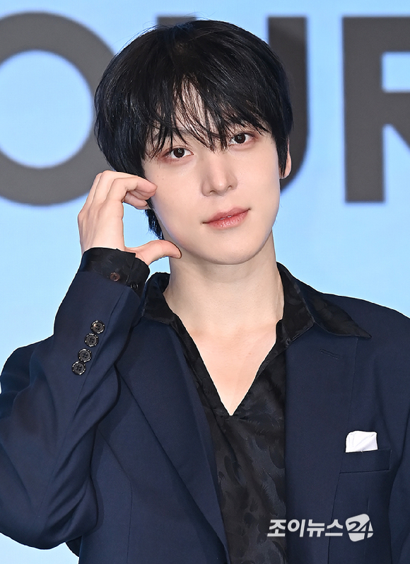  Part.3) 앨범 발매 기념 기자간담회에서 포즈를 취하고 있다. [사진=곽영래 기자]