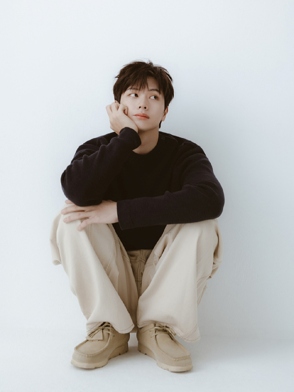 육성재 프로필. [사진=아이윌미디어]