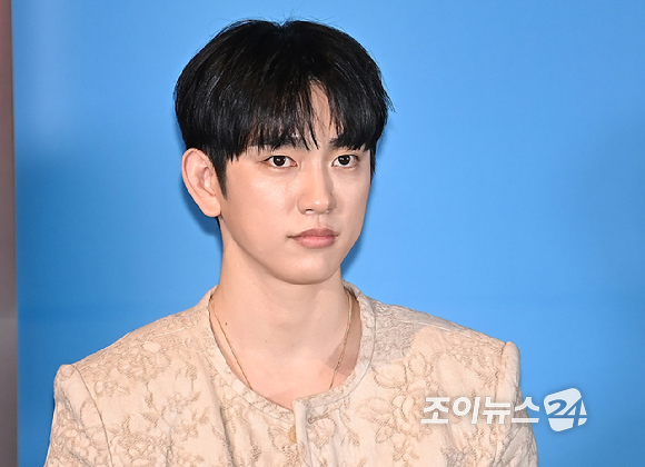 배우 진영이 26일 오후 서울 용산구 CGV용산아이파크몰에서 영화 ‘하이파이브’ 언론시사회에 참석하고 있다. [사진=곽영래 기자]
