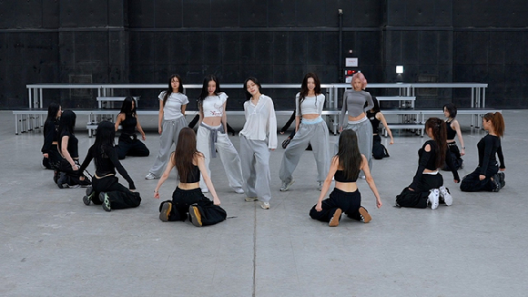 ITZY 'THAT'S A NO NO' 안무 연습 영상 섬네일 이미지 [사진=JYP엔터테인먼트]