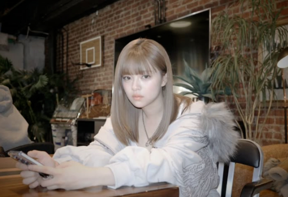 트와이스 정연, 살을 얼마나 뺀 거야? 확 달라진 비주얼 '리즈 미모 컴백'