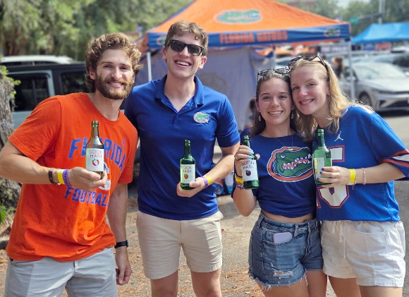 롯데칠성음료가 미국에서 과일소주 순하리를 알리는 마케팅 활동을 펼치고 있다. [사진=롯데칠성음료]