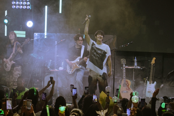 김현중, 매주 금요일마다 홍대 클럽 간다⋯연말 공연 &apos;금요락회&apos; 개최