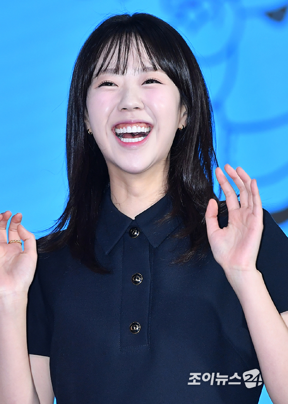 배우 지예은이 10일 오전 서울 영등포구 여의도동 KBS별관에서 진행된 KBS 2TV 새 예능프로그램 '크레이지 리치 코리안' 제작발표회에 참석해 포즈를 취하고 있다. [사진=문수지 기자]