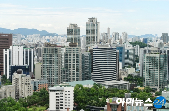 대한상공회의소를 비롯한 경제6단체는 국회에 법인세를 인하하는 내용의 법인세법 개정안을 통과시킬 것을 촉구하는 경제계 공동성명을 7일 발표했다. [사진=정소희 기자]