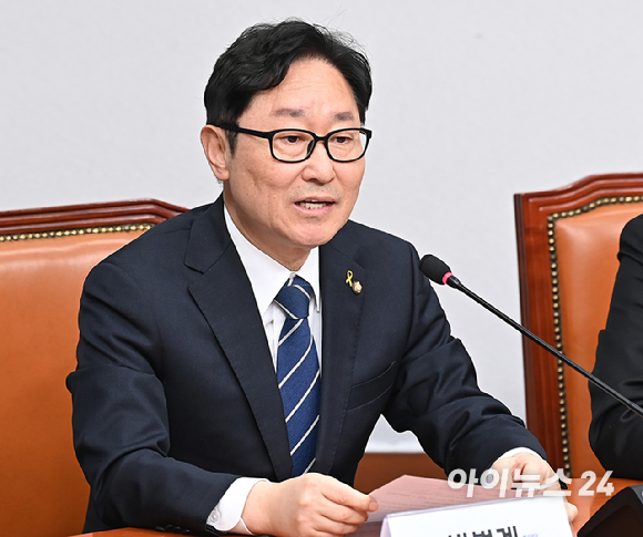 박범계 더불어민주당 중앙당선거관리위원장이 16일 서울 여의도 국회에서 열린 공명선거 실천 서약식에서 인사말을 하고 있다. [사진=곽영래 기자]