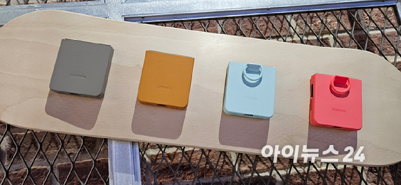 10일(현지시간) 미국 뉴욕 브로드웨이 500번지에 문을 연 '갤럭시 익스피리언스 스페이스' 입구. [사진=박지은 기자]