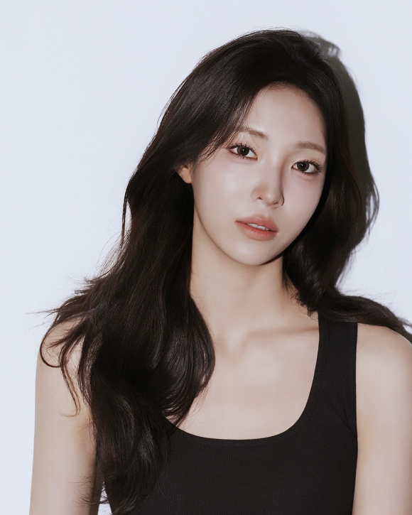 '환승연애4' 박현지, 이고그룹 전속계약⋯그리즐리·페노메코 한솥밥