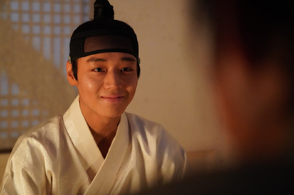 배우 박지훈이 영화 '왕과 사는 남자'에서 열연하고 있다. [사진=(주)쇼박스]