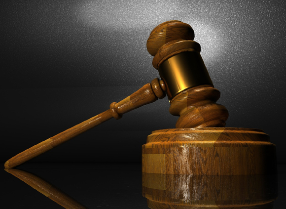 지인을 흉기로 살해한 50대가 "술 먹고 사람을 죽였는데 그게 무슨 큰 잘못이냐"라는 내용이 담긴 반성문을 제출한 사실이 알려졌다. 본 기사와 무관한 이미지. [사진=픽사베이]