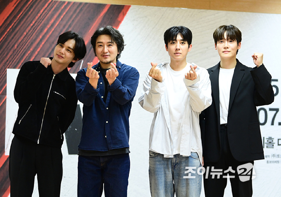 배우 유승호가 30일 오후 서울 중구 장충동 충무아트센터 연습실에서 열린 연극 '킬링시저' 연습실 공개에서 작품을 시연하고 있다. [사진=정소희 기자]